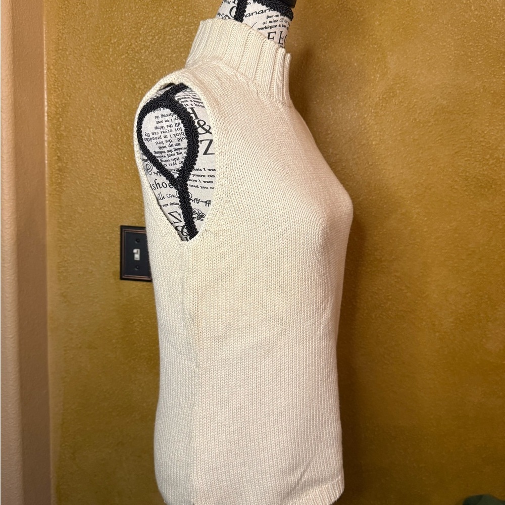 Ralph Lauren Cream Sleeveless Turtleneck Sweater - Picture 2 of 4